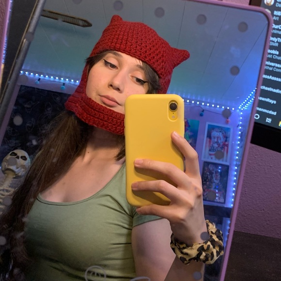 Cute crochet devil balaclava - Picture 1 of 4